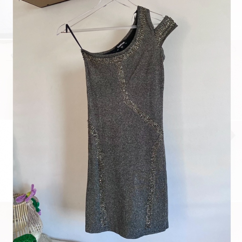 🪞 bebe cut out shoulder metallic knit stretch dress